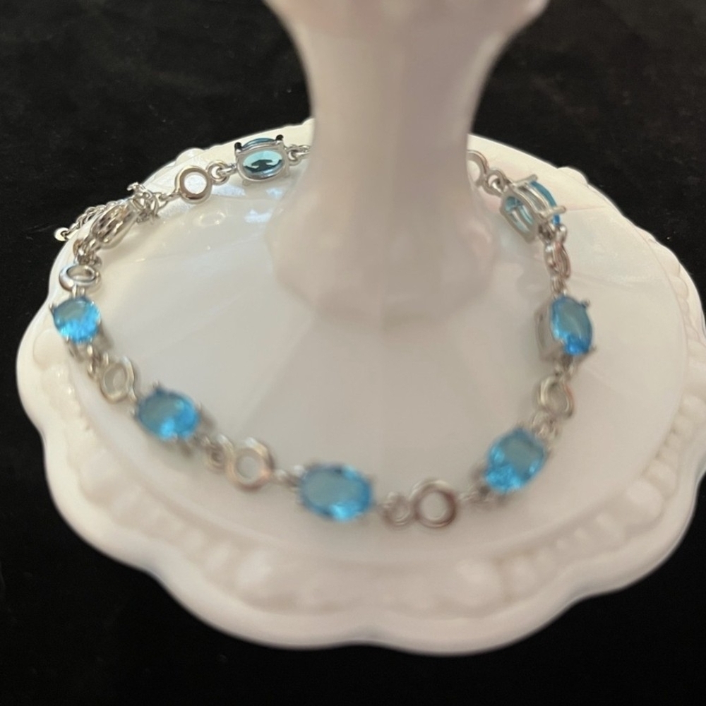 Elegant .925 Sterling Silver and Blue Topaz  Bracelet Gorgeous 💖